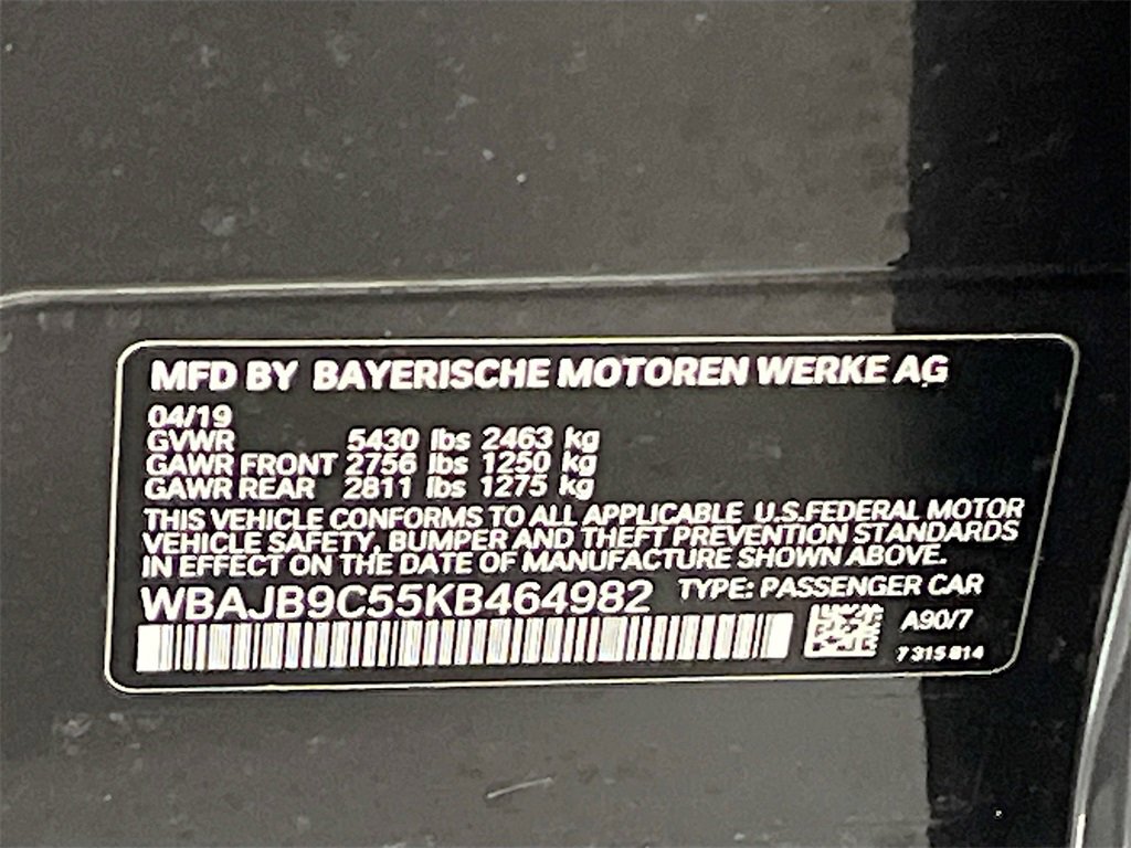 Used 2019 BMW M550i xDrive image 34