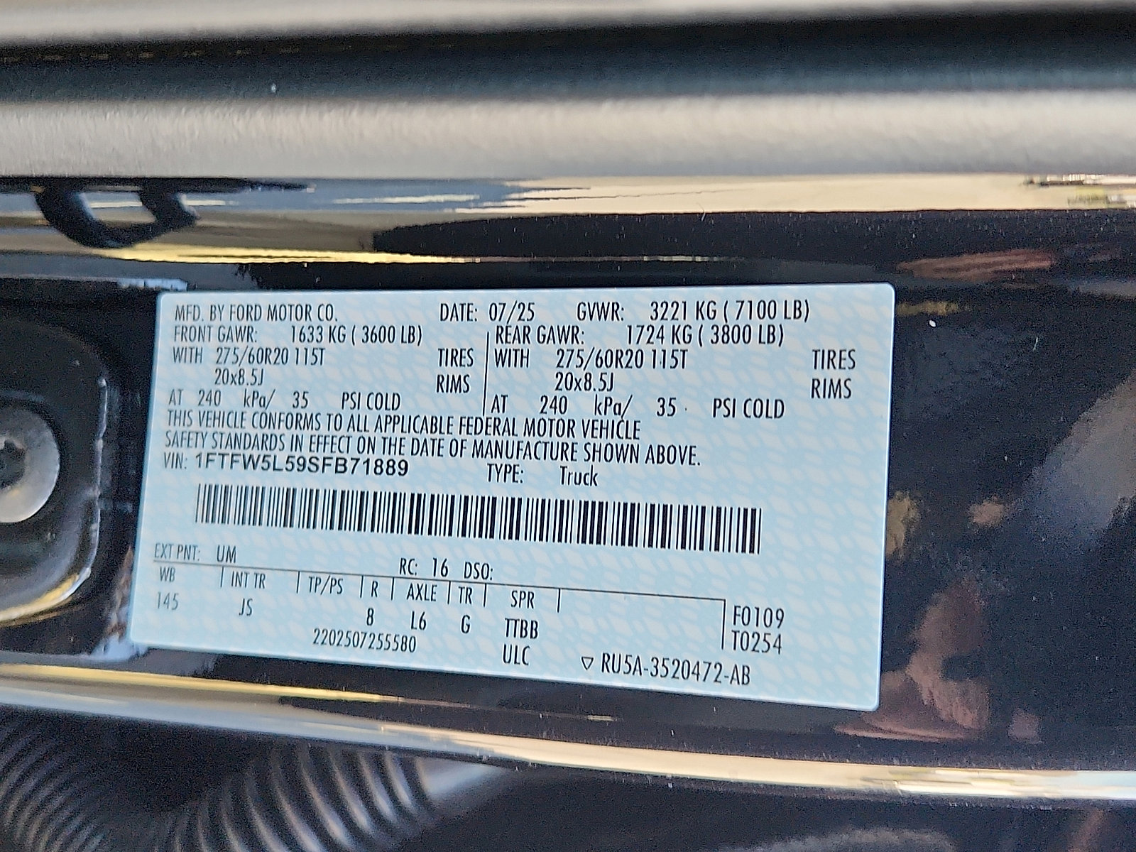 New 2025 Ford F150 Lariat w/ Equipment Group 502A High image 18