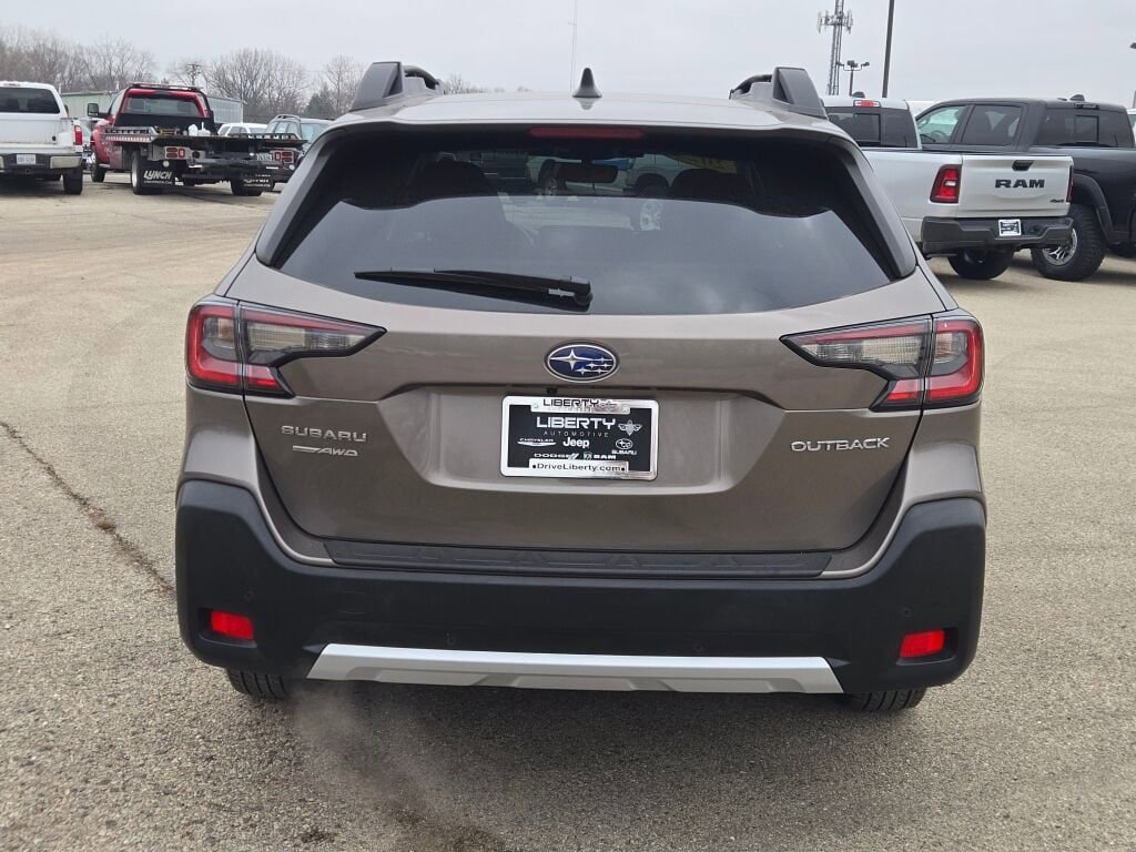 Certified 2023 Subaru Outback Limited image 13