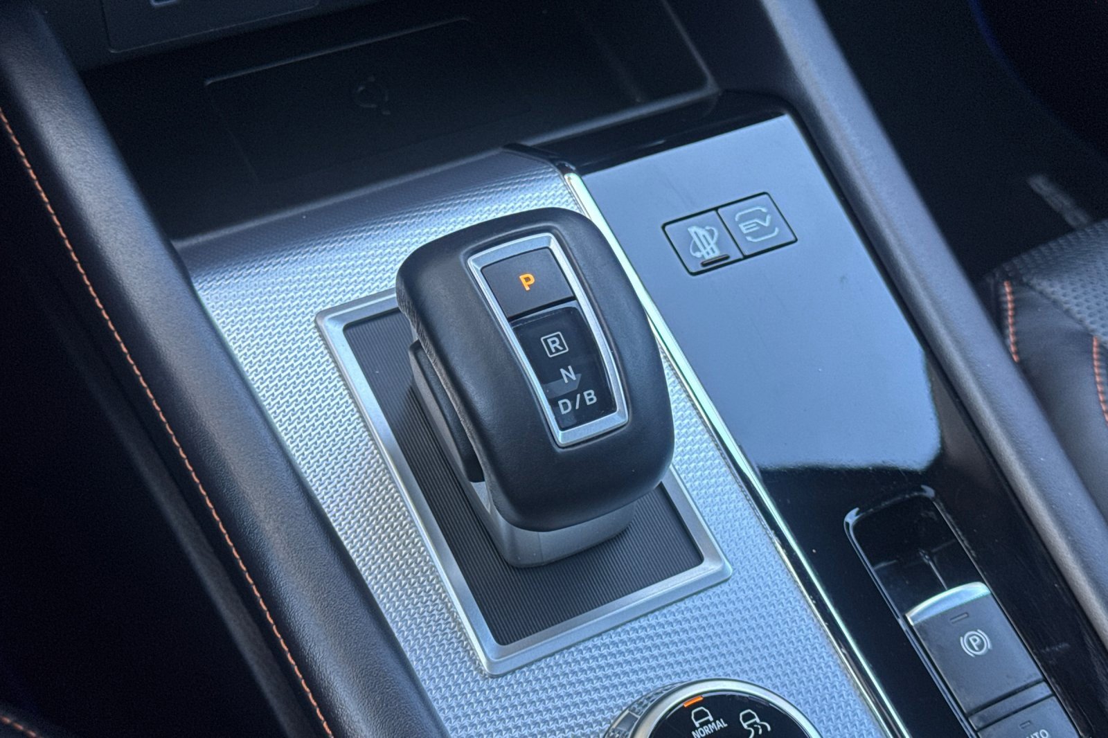 Used 2025 Mitsubishi Outlander SEL Black Edition image 26