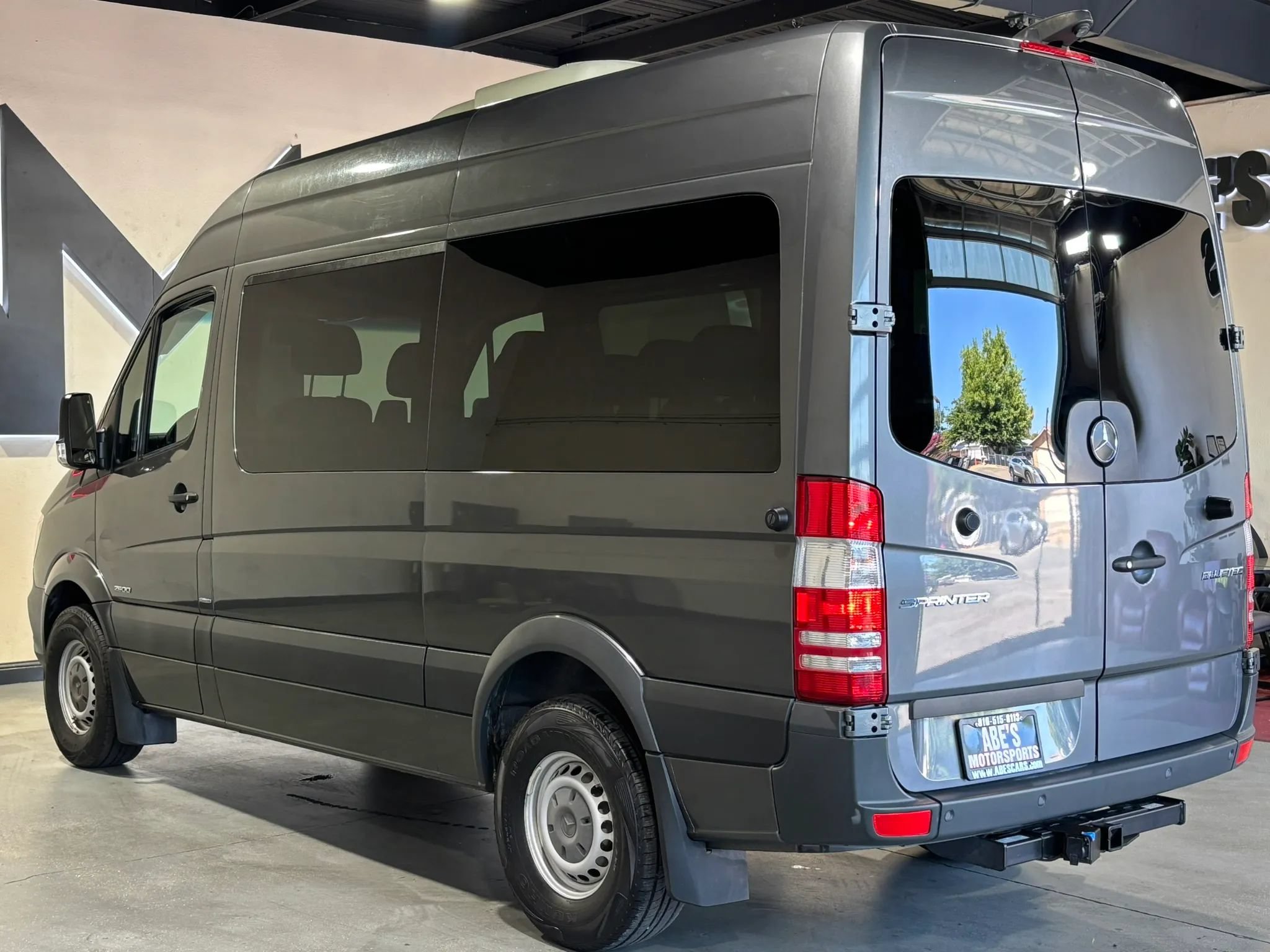 Used 2014 Mercedes-Benz Sprinter 2500 image 6