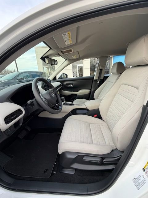 New 2025 Honda HR-V LX image 4