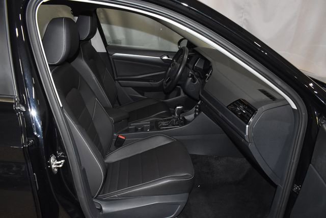 Used 2024 Volkswagen Jetta SE image 27