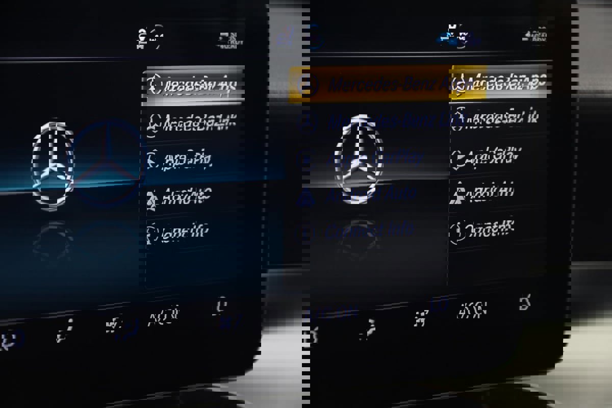 Used 2021 Mercedes-Benz C 300 4MATIC Cabriolet image 51