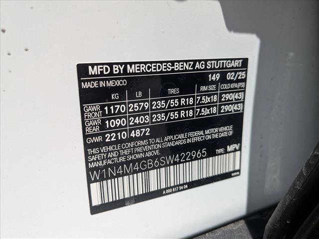 Used 2025 Mercedes-Benz GLB 250 image 16