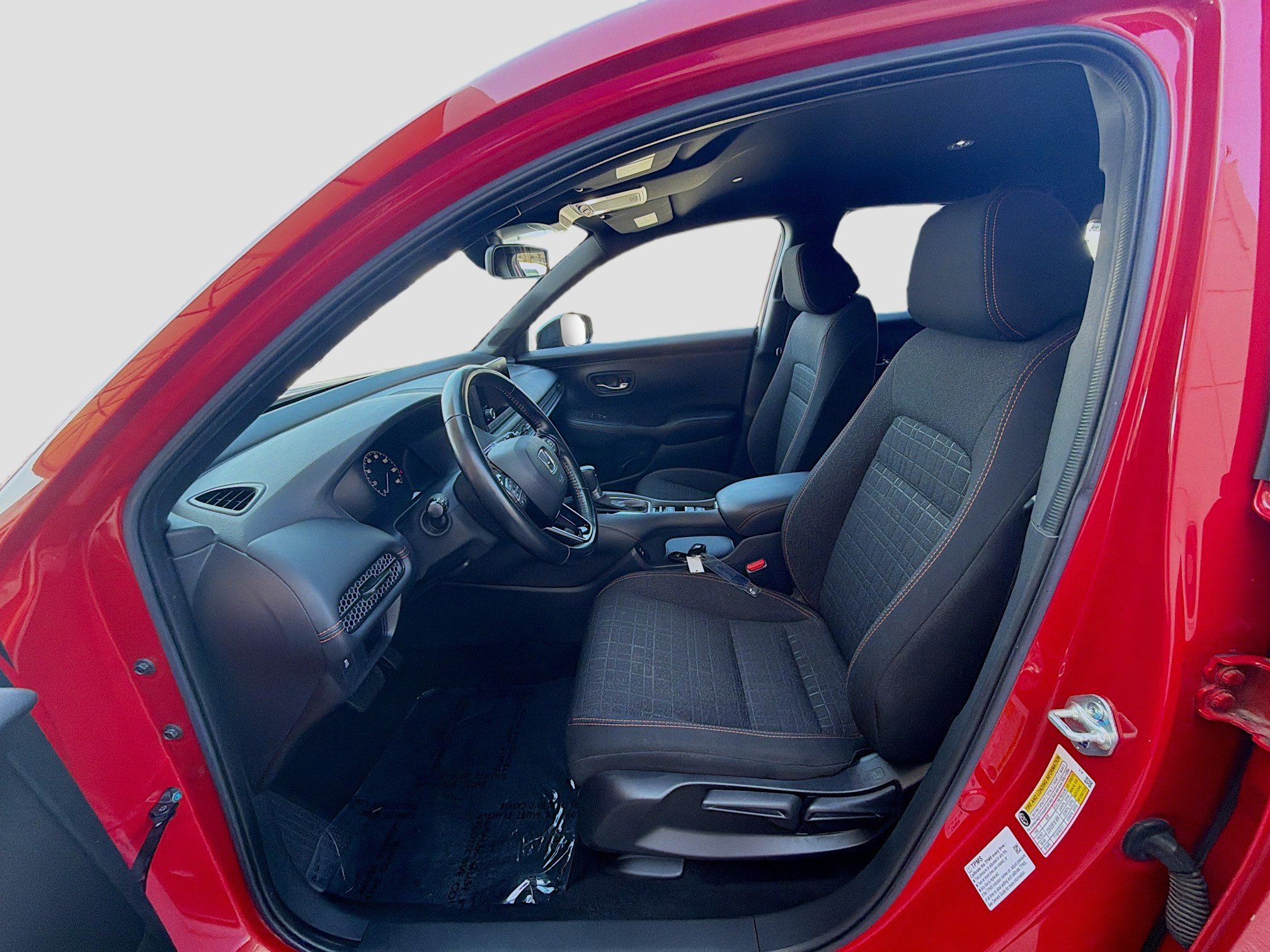 Used 2025 Honda HR-V Sport image 18