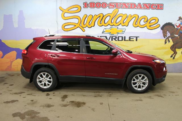Used 2017 Jeep Cherokee Latitude w/ Cold Weather Group