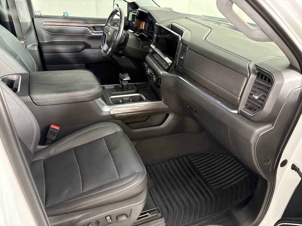 Certified 2023 Chevrolet Silverado 1500 LTZ AWD/4WD image 25