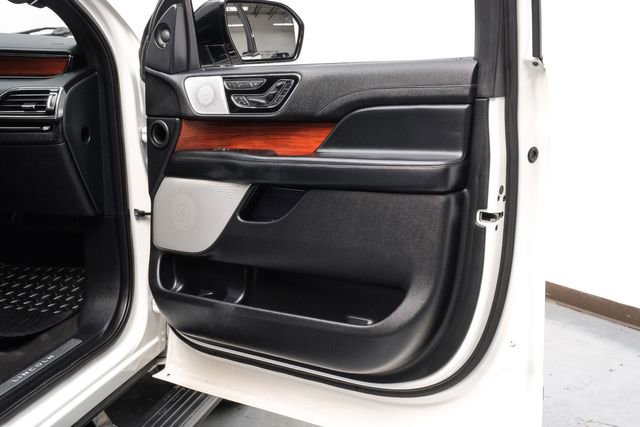 Used 2021 Lincoln Navigator Reserve w/ Luxury Package image 54