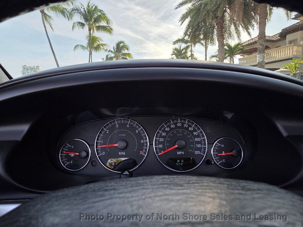 Used 2004 Chrysler Sebring LXi image 47