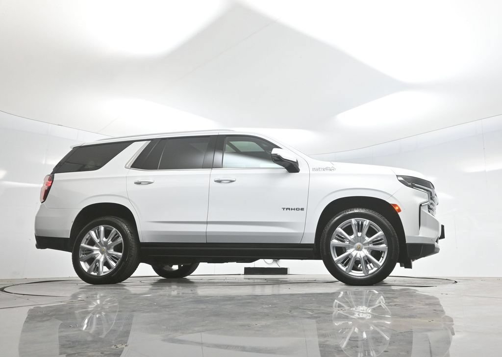 Used 2022 Chevrolet Tahoe High Country w/ Premium Package 2 AWD/4WD image 66
