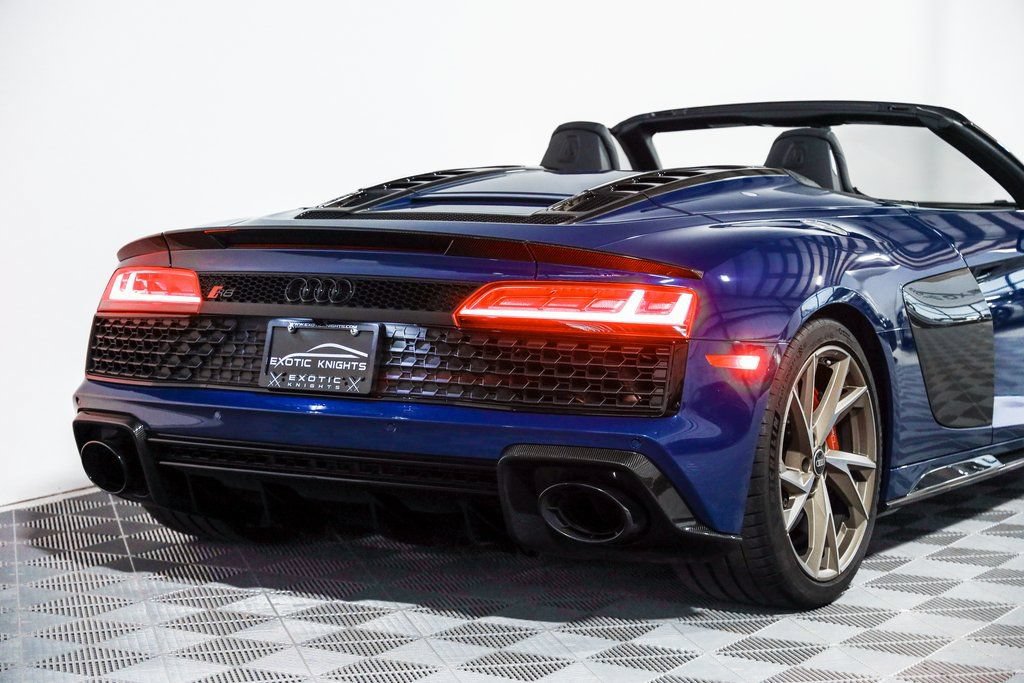 Used 2023 Audi R8 V10 performance AWD/4WD image 8