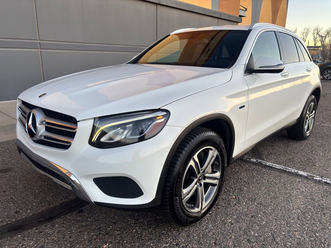 Used 2019 Mercedes-Benz GLC 350e 4MATIC image 4