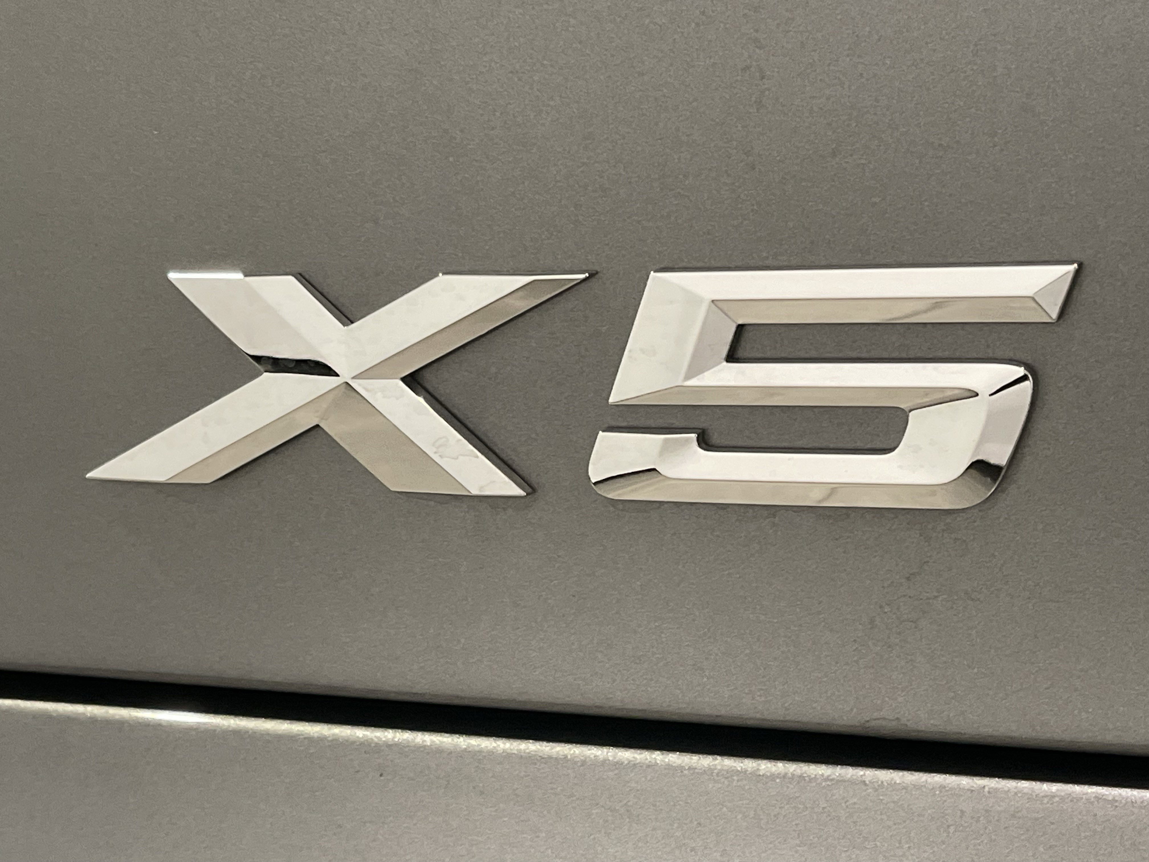 Used 2025 BMW X5 xDrive50e w/ Premium Package image 24