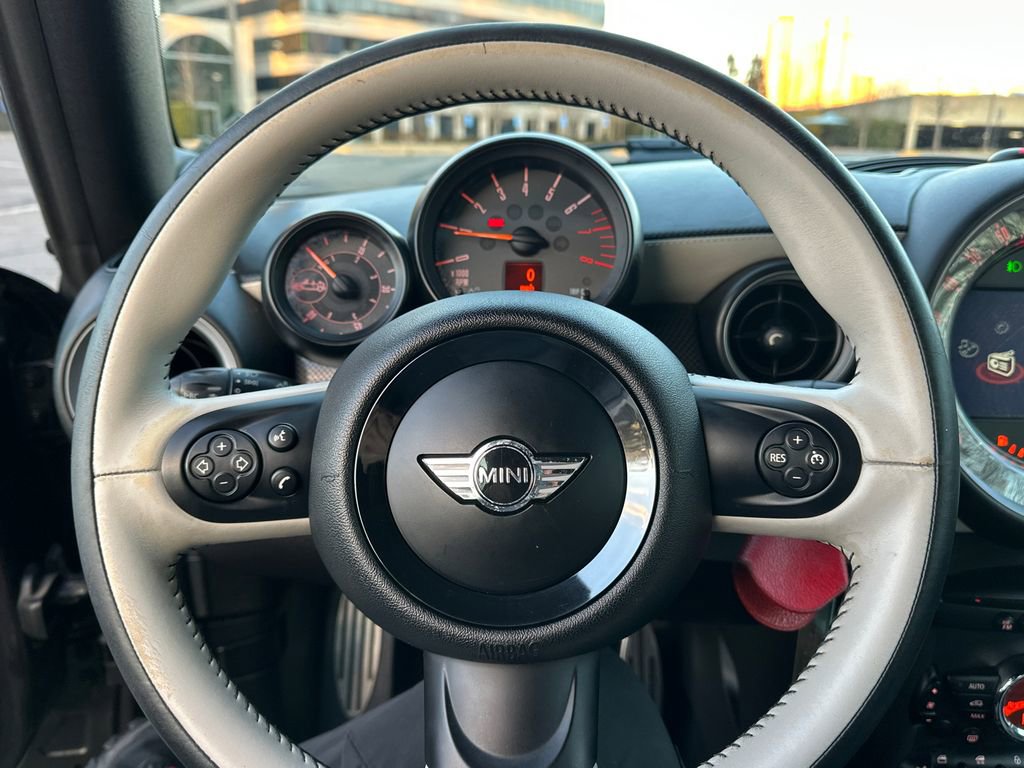 Used 2015 MINI Cooper S image 23