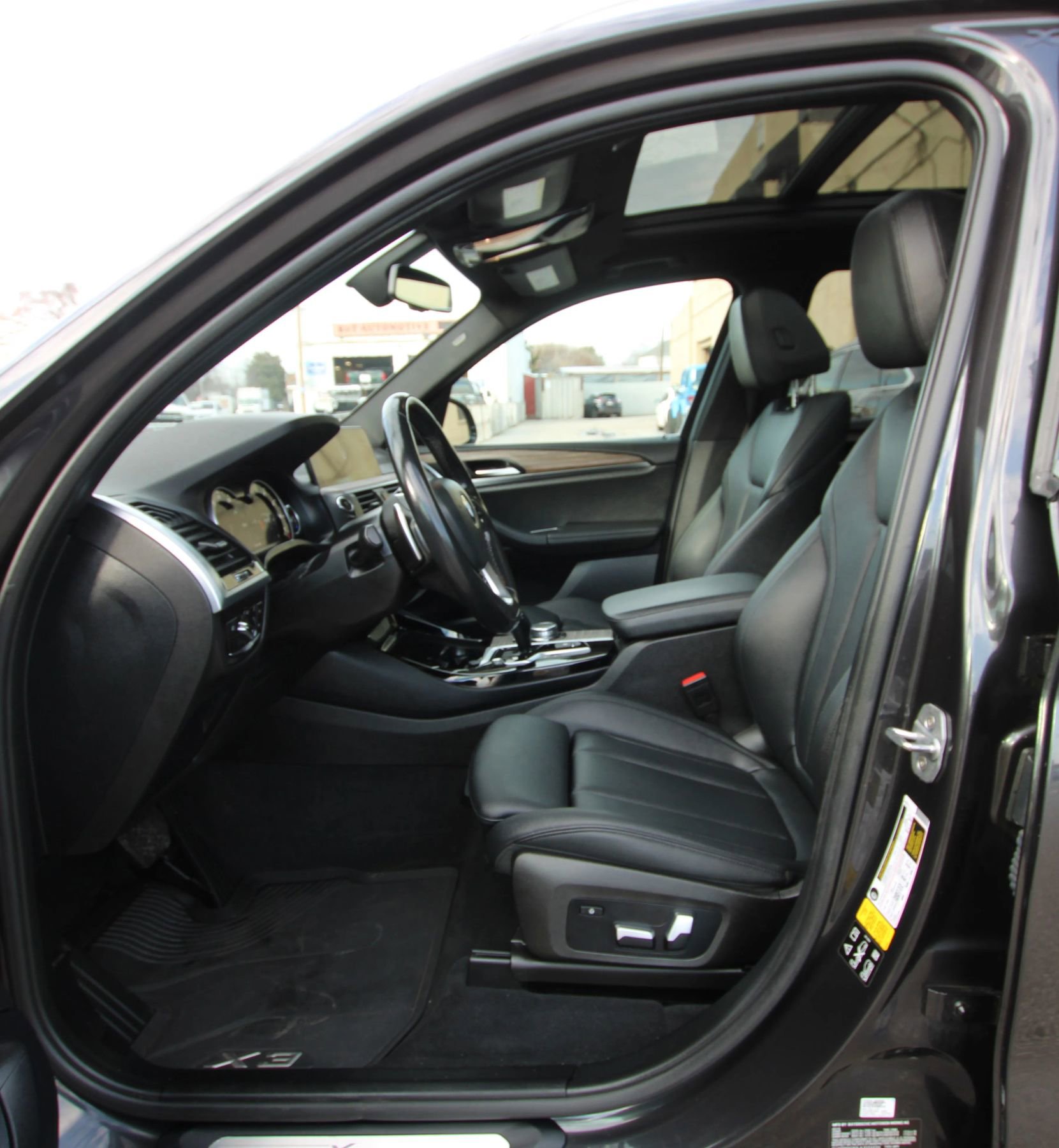 Used 2018 BMW X3 xDrive30i image 9