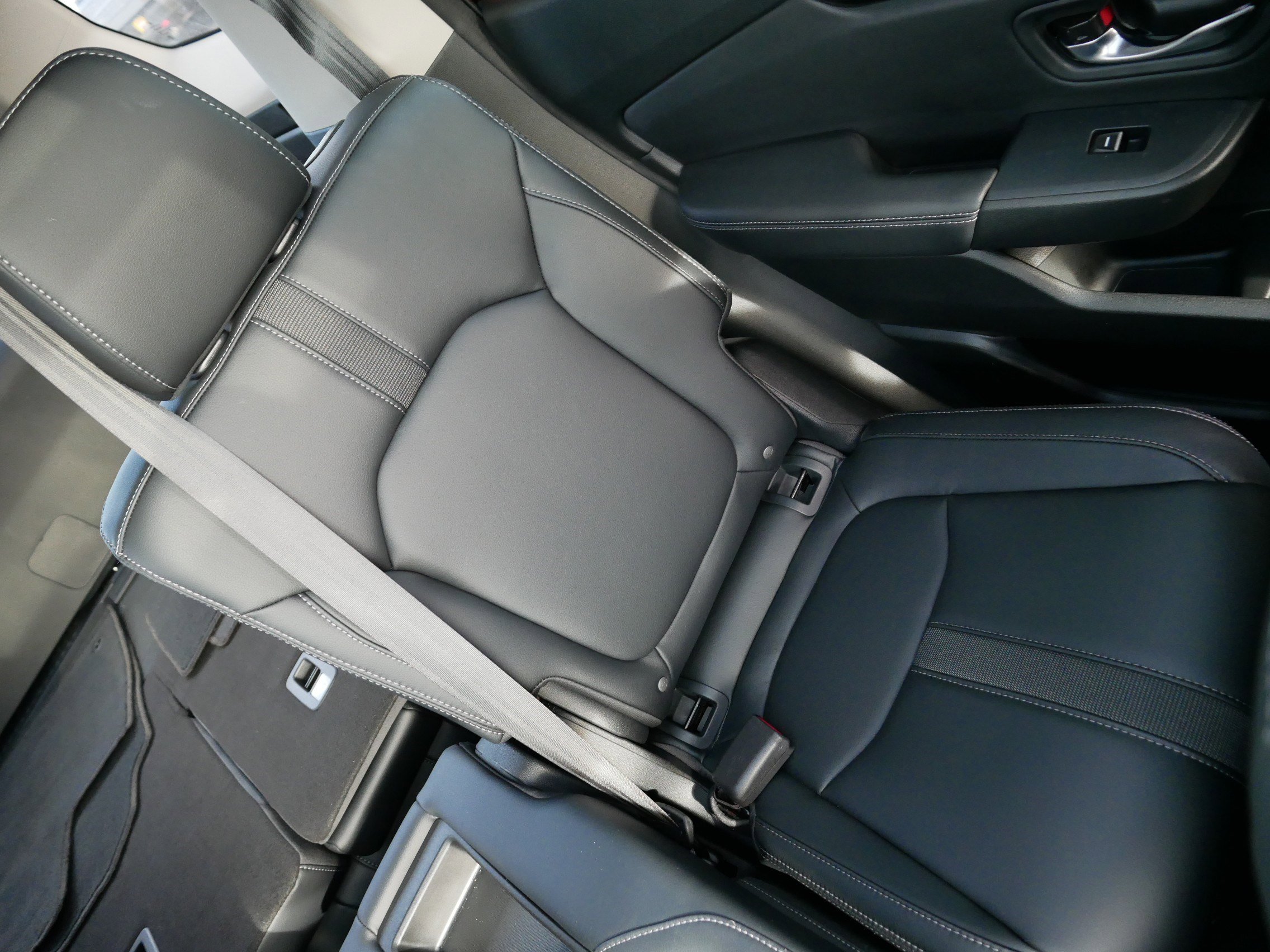 Used 2023 Honda Pilot Touring image 14