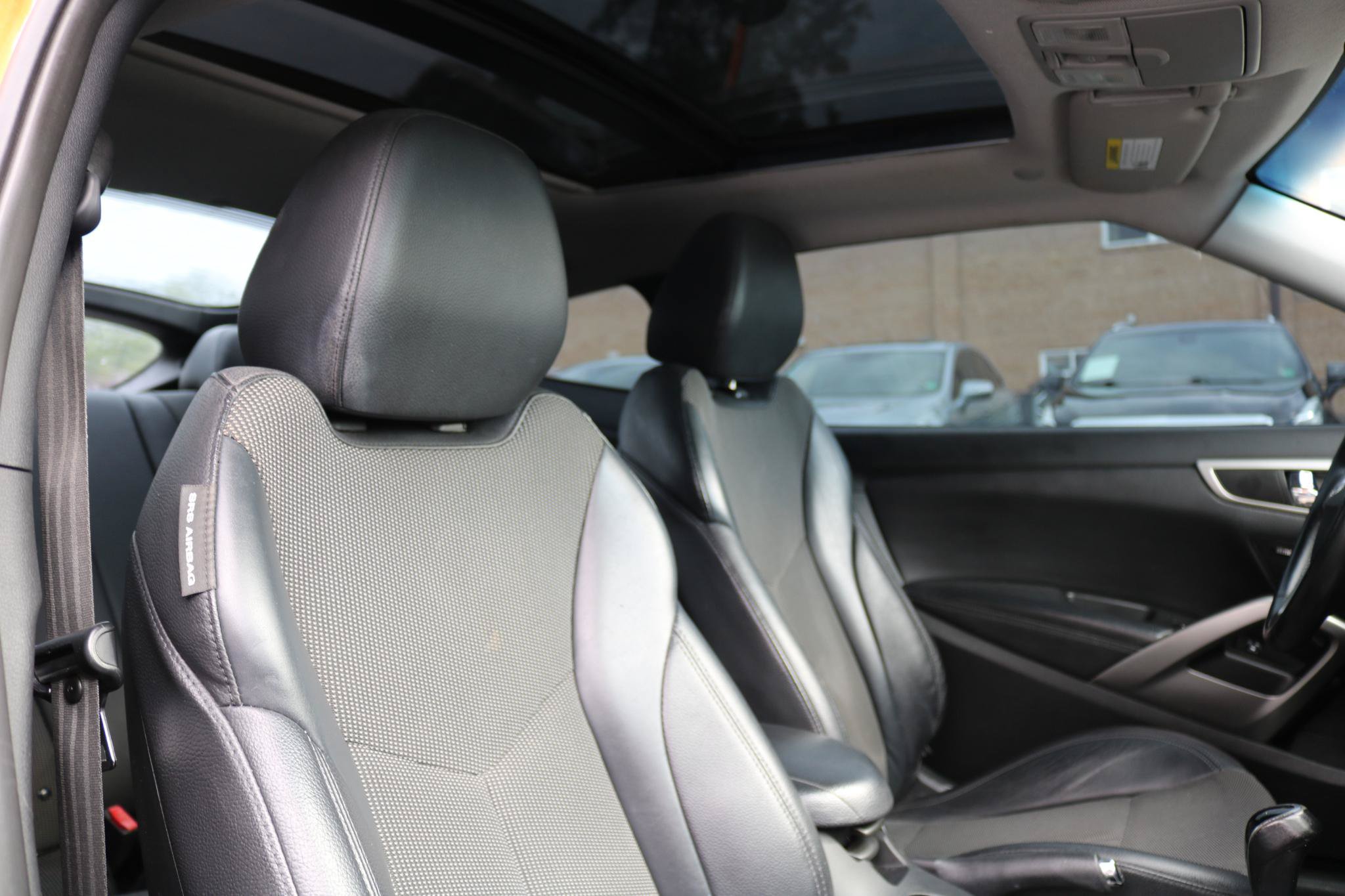 Used 2015 Hyundai Veloster w/ Option Group 03 FWD image 38