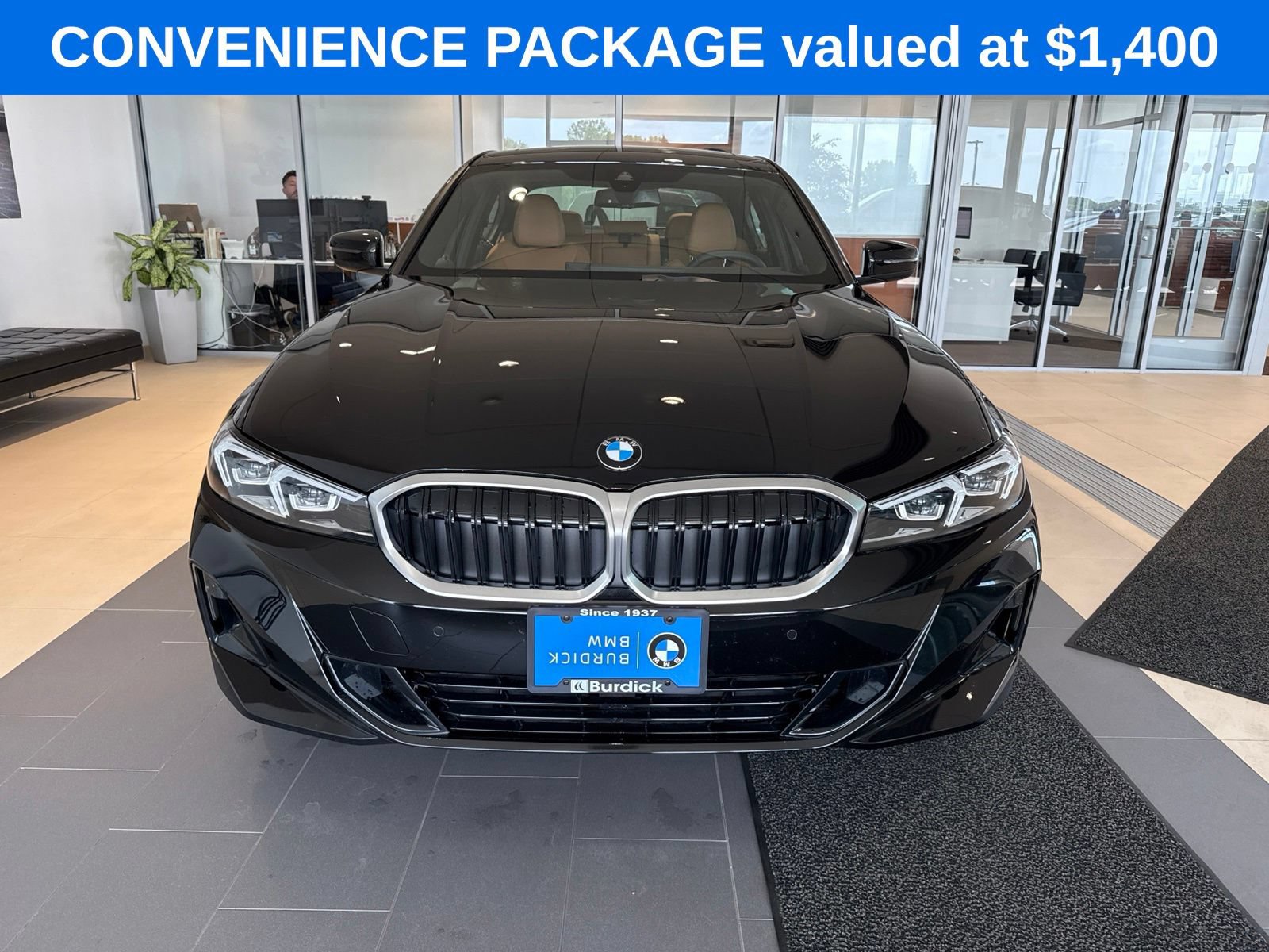 Used 2025 BMW 330i xDrive Sedan w/ Convenience Package AWD/4WD image 2