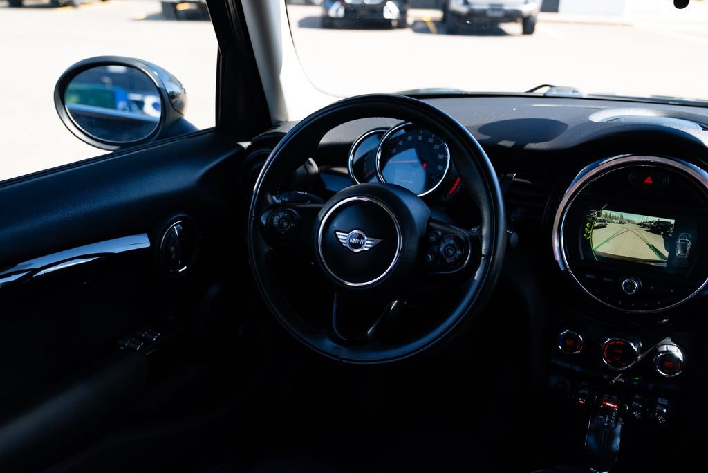 Used 2018 MINI Cooper S FWD image 9