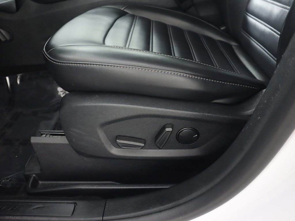 Used 2024 Ford Edge SEL image 29