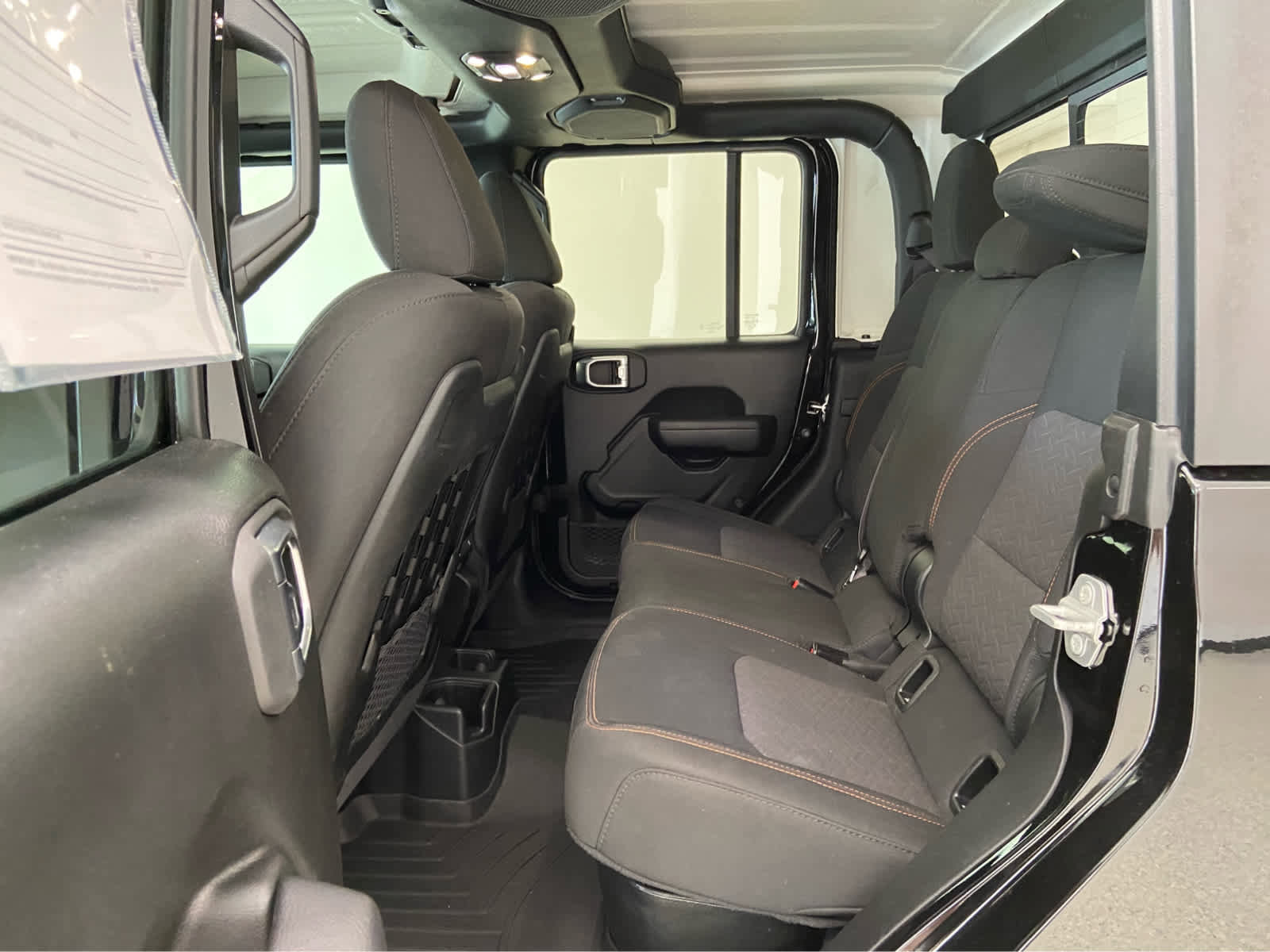 Used 2023 Jeep Gladiator Mojave w/ Cold Weather Group image 14