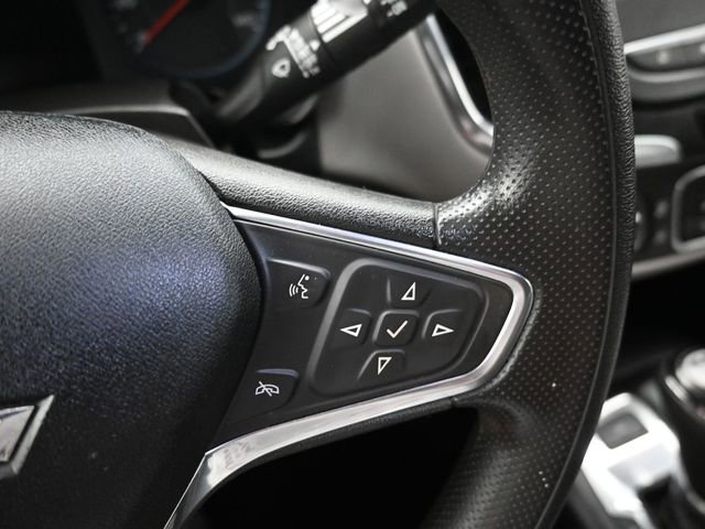 Used 2019 Chevrolet Equinox LS w/ LS Convenience Package AWD/4WD image 17