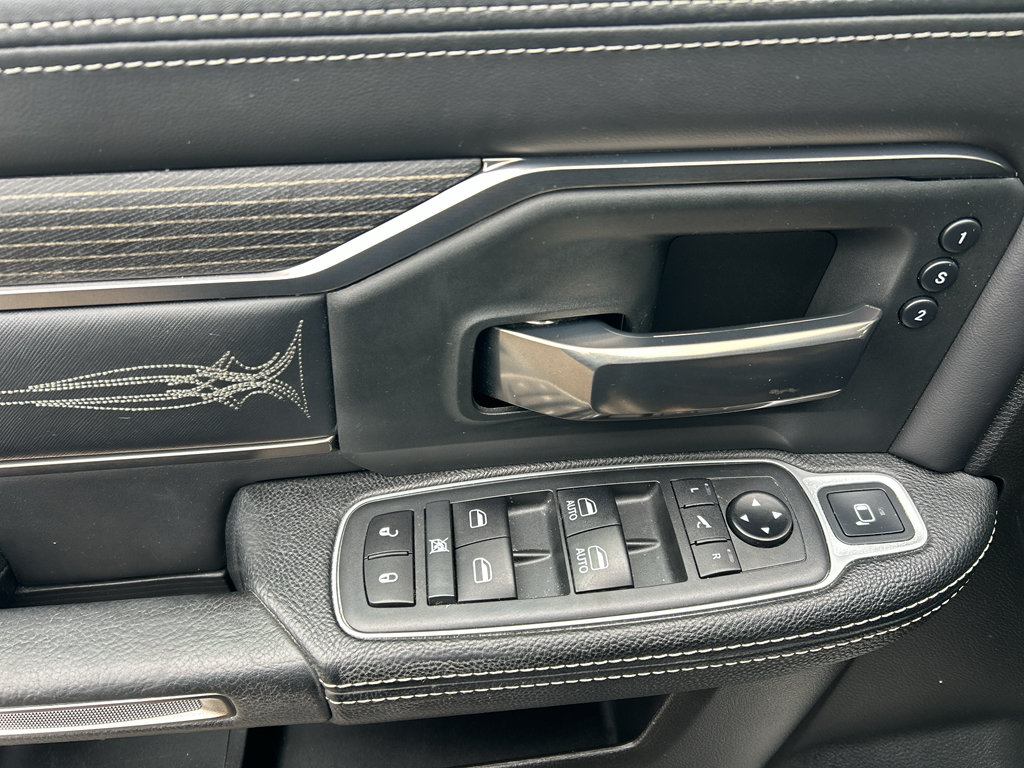 Used 2019 RAM 3500 Limited AWD/4WD image 15