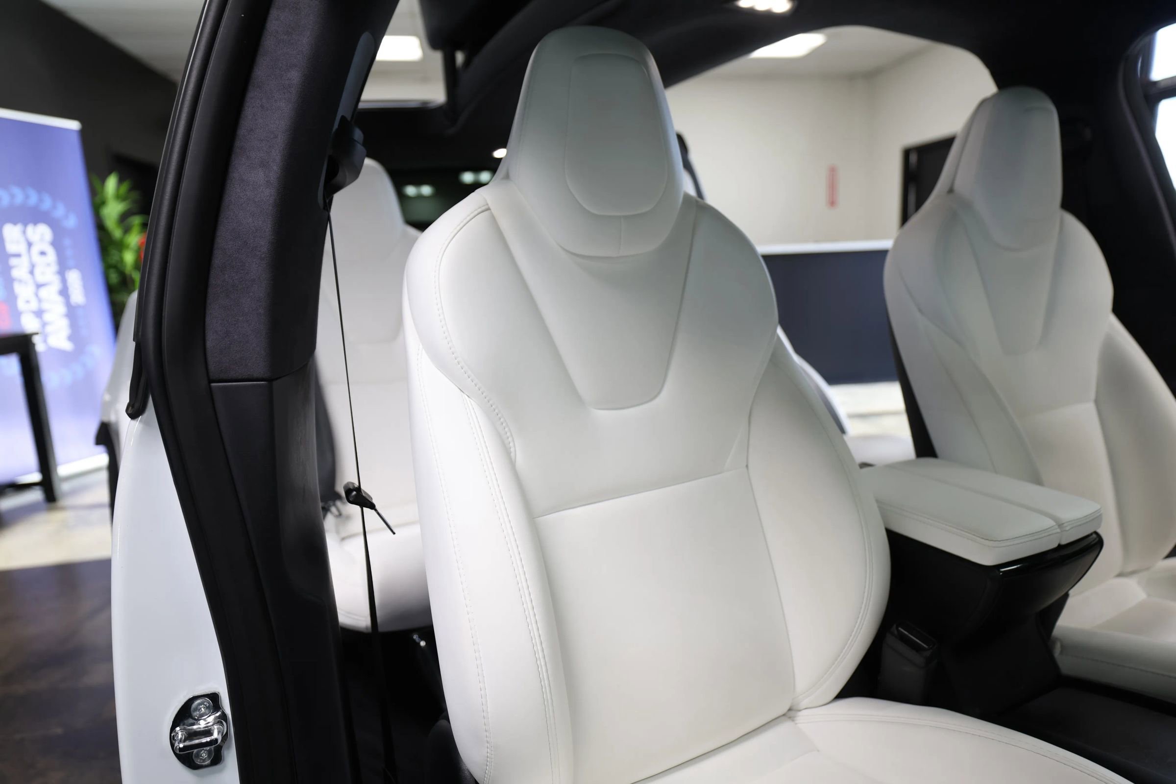 Used 2019 Tesla Model X Long Range AWD/4WD image 40