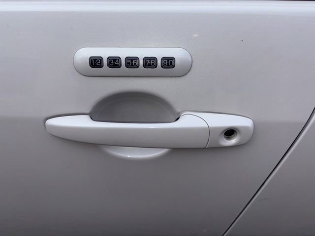 Used 2010 Mercury Milan Premier FWD image 9