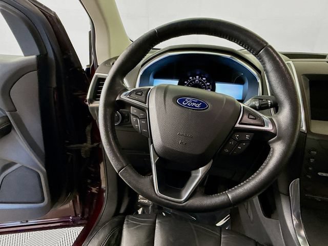 Used 2020 Ford Edge Titanium AWD/4WD image 12