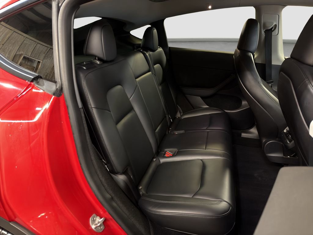 Used 2023 Tesla Model Y Long Range AWD/4WD image 18