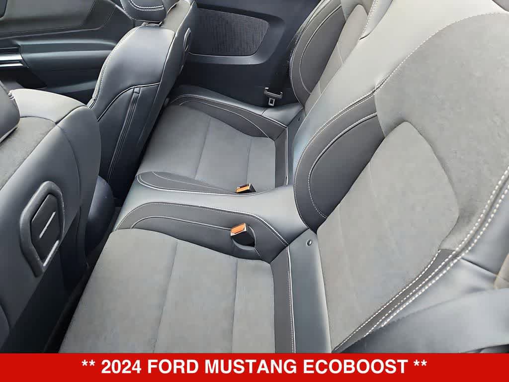 Used 2024 Ford Mustang Convertible RWD image 21