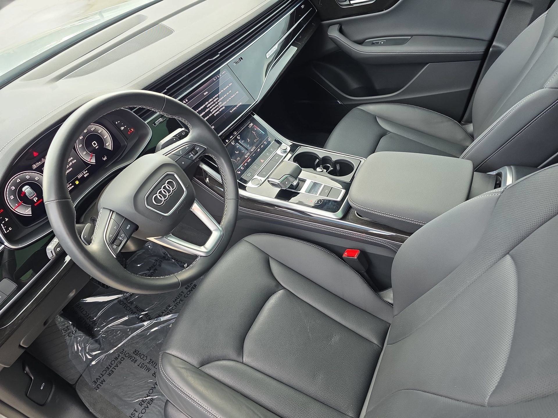 Used 2025 Audi Q8 Premium Plus w/ Premium Plus Package AWD/4WD image 16