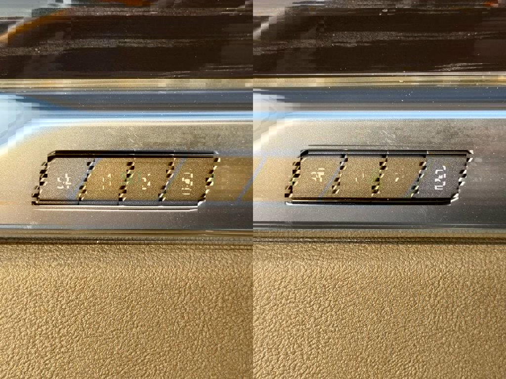 New 2026 Cadillac Escalade ESV Sport w/ LPO, ONYX Package image 17