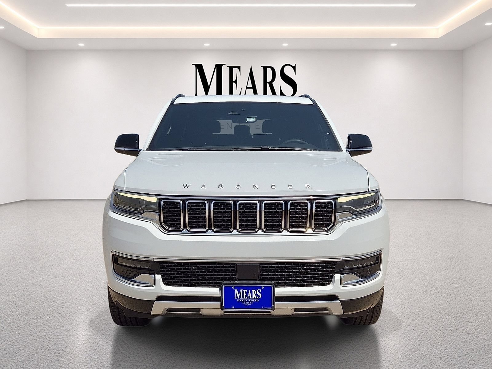 Used 2024 Jeep Wagoneer Series II w/ Flexible Seating Group RWD image 8
