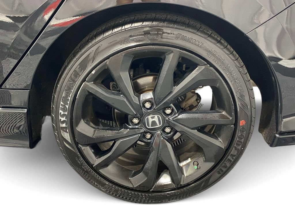 Used 2018 Honda Civic Sport Touring image 7