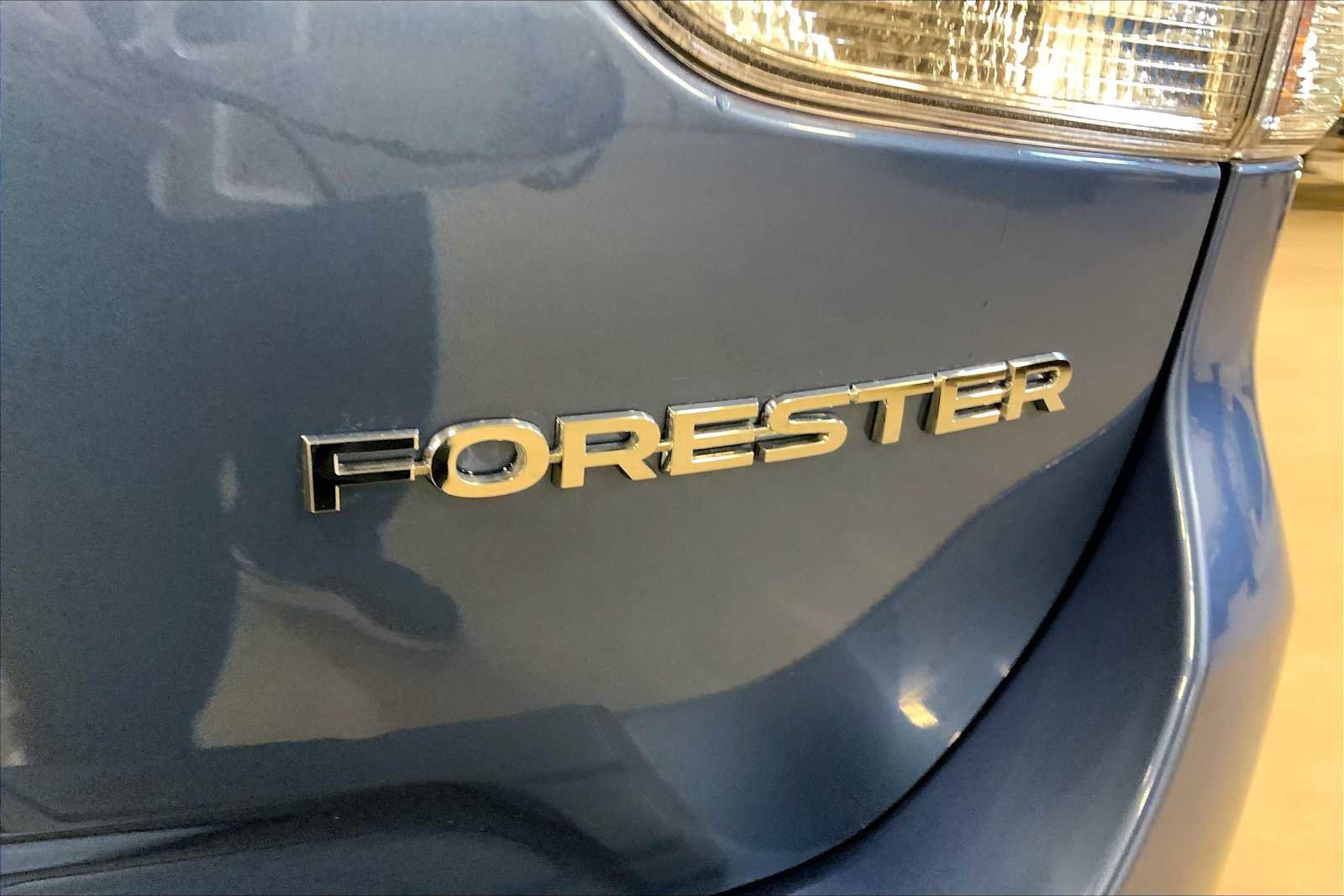 Used 2023 Subaru Forester Limited image 11