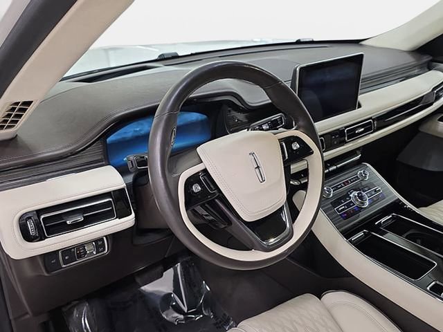 Certified 2023 Lincoln Aviator Black Label AWD/4WD image 13