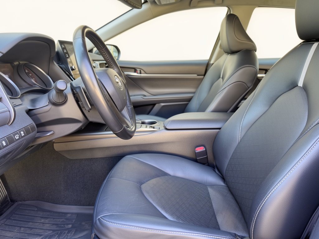 Used 2024 Toyota Camry XSE FWD image 5