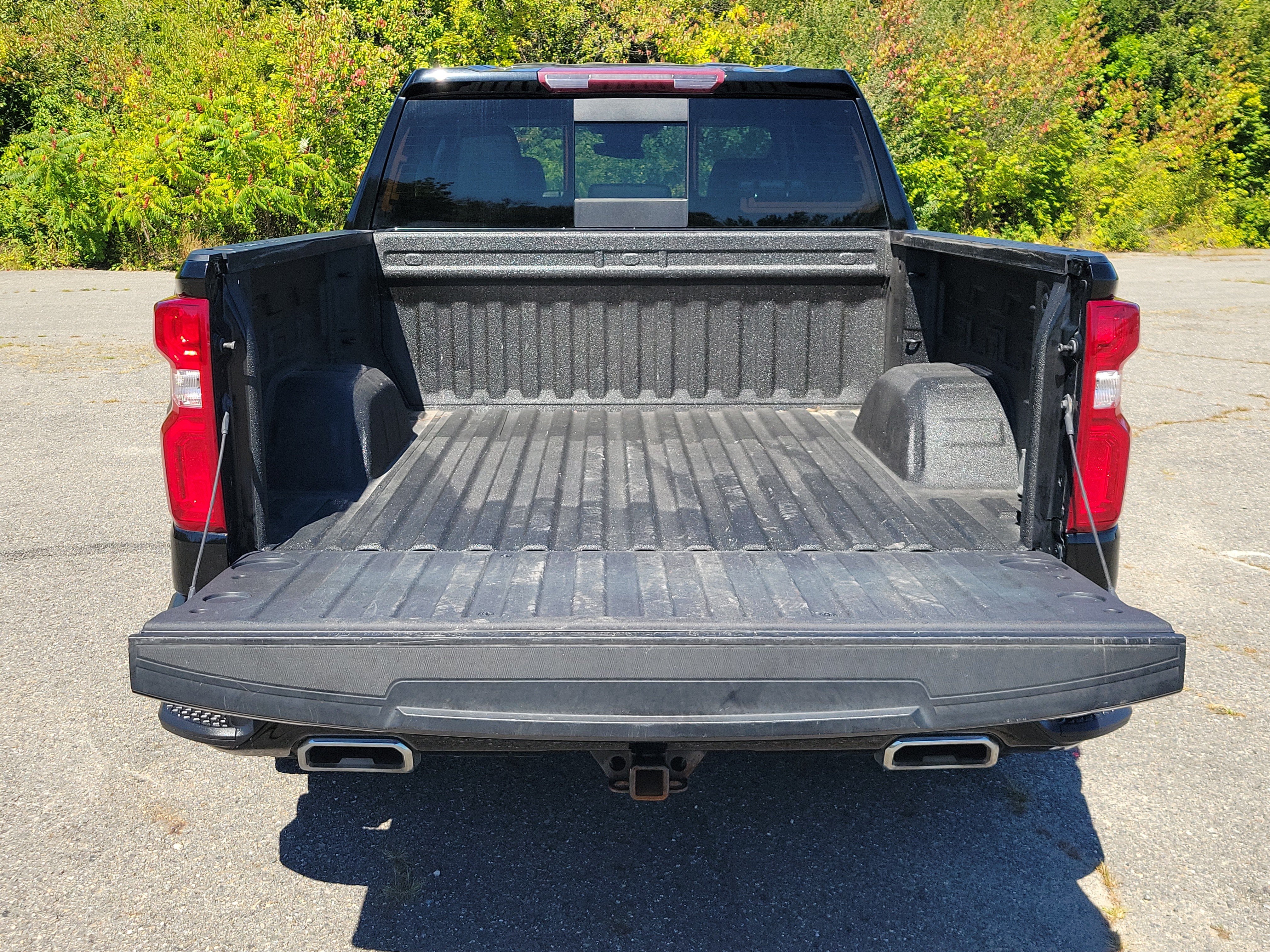 Used 2022 Chevrolet Silverado 1500 RST w/ Convenience Package II AWD/4WD image 17