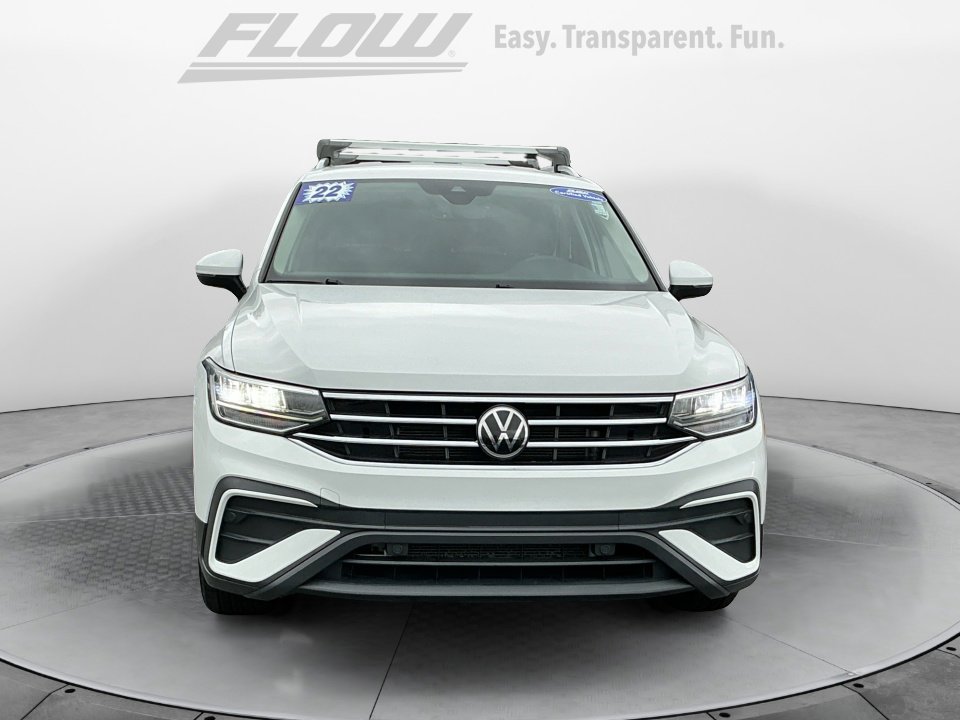 Used 2022 Volkswagen Tiguan SE image 3