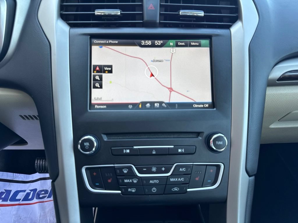 Used 2016 Ford Fusion SE w/ Equipment Group 502A FWD image 24