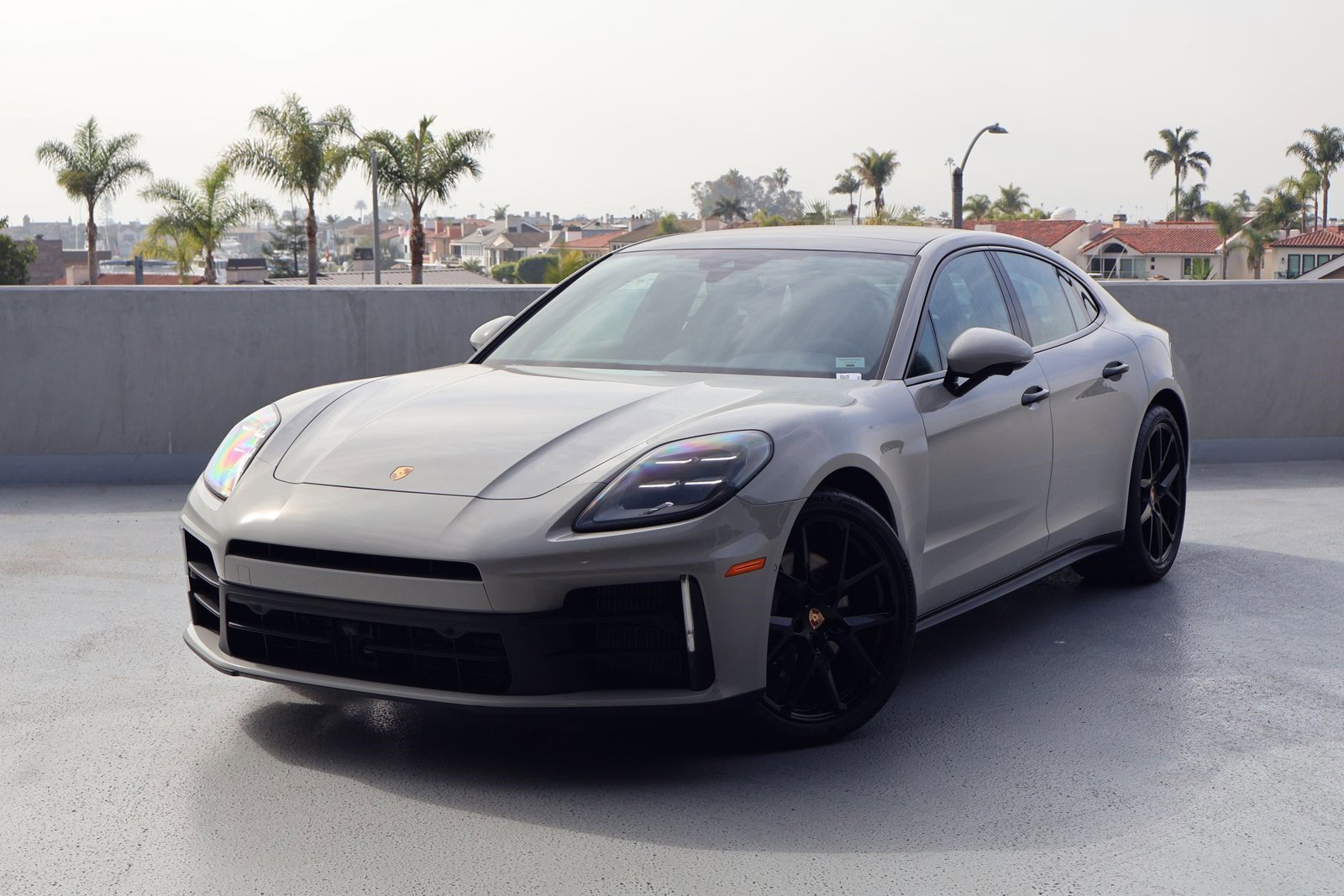 New 2026 Porsche Panamera image 1