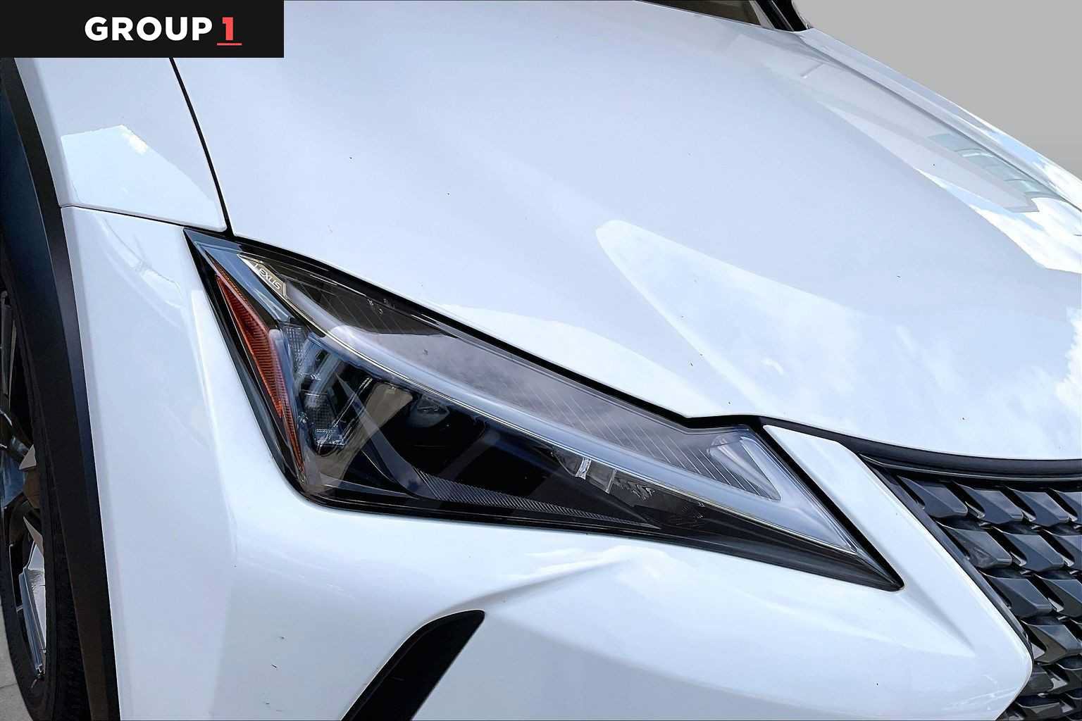 Certified 2026 Lexus UX 300h FWD image 25