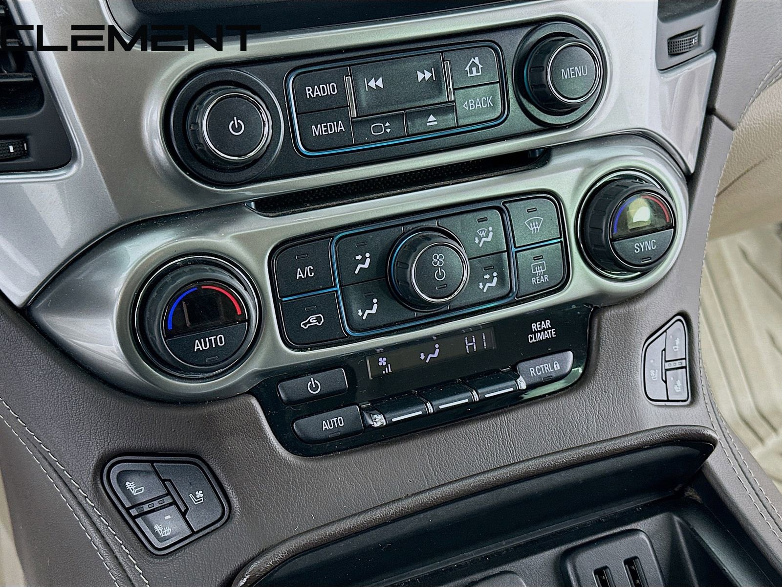 Used 2020 Chevrolet Suburban Premier image 22