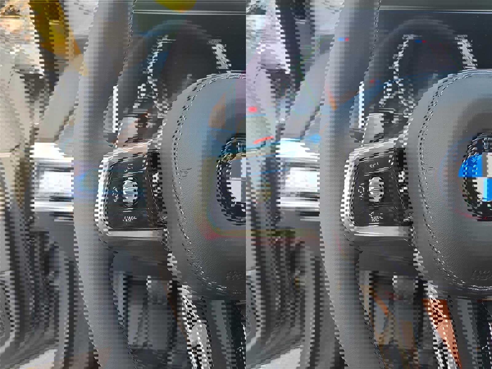 New 2026 BMW 760i xDrive w/ Executive Package image 32