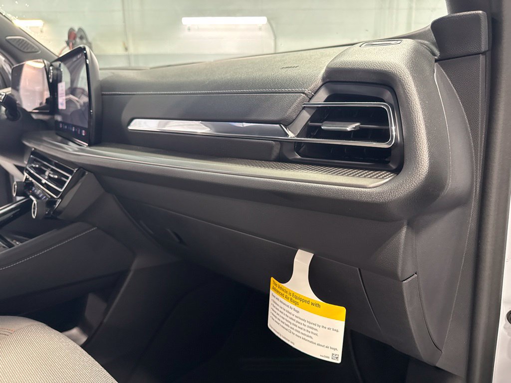 New 2026 Chevrolet Traverse LT w/ Enhanced Driving Package FWD image 31
