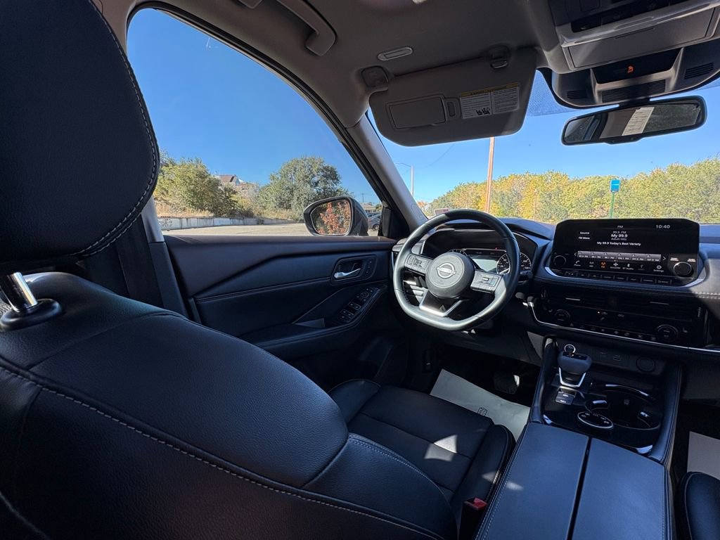 Used 2023 Nissan Rogue SL w/ SL Premium Package image 20