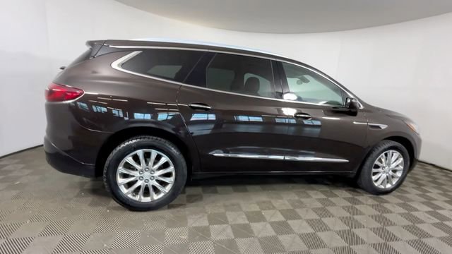 Used 2018 Buick Enclave Premium w/ Experience Buick Package FWD image 4